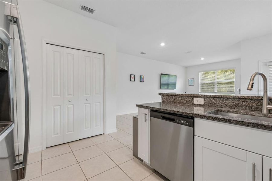 Furnished interior view inside a new home in , Land O' Lakes (Image 10).