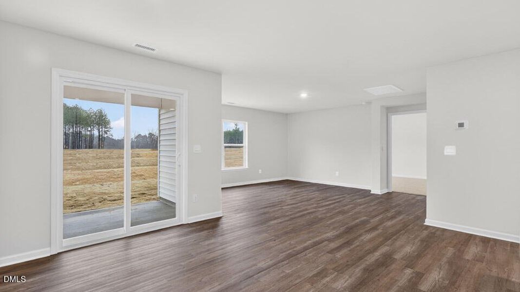 110-ross-dr-dr-horton-020