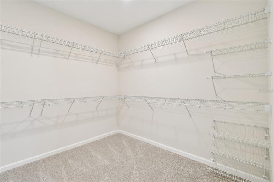 Spacious, unfurnished interior of a new home in Emerson Pointe, Apopka (Image 20).