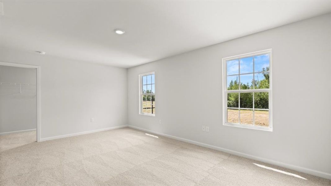 Spacious, unfurnished interior of a new home in Oconee Overlook, Gainesville (Image 30).