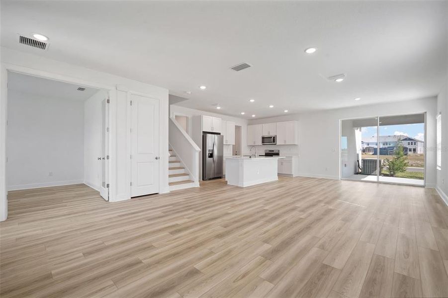 Spacious, unfurnished interior of a new home in North River Ranch, Parrish (Image 32).