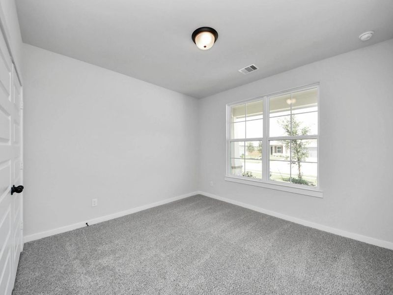 Spacious, unfurnished interior of a new home in River Ranch Meadows, Dayton (Image 21).
