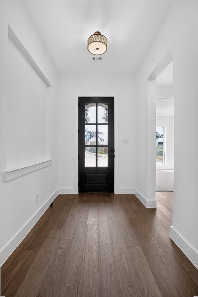 132 Buffalo - Entry