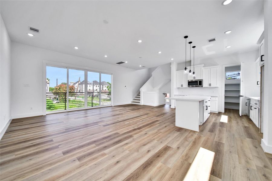 Image 29 of a home in .