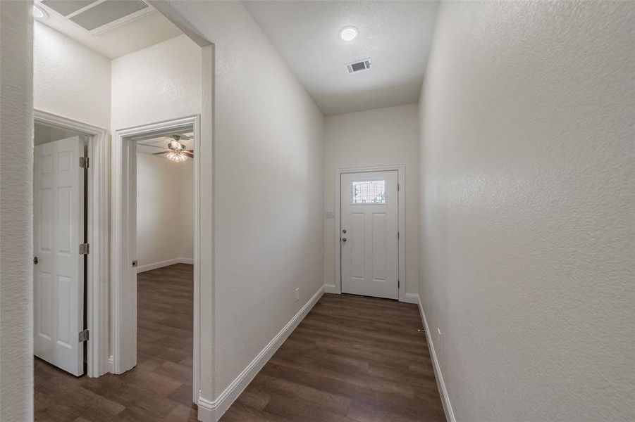 Spacious, unfurnished interior of a new home in , Runaway Bay (Image 17).