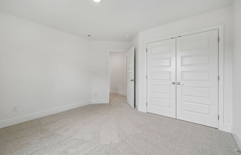 Spacious, unfurnished interior of a new home in Devonshire, Mount Juliet (Image 25).