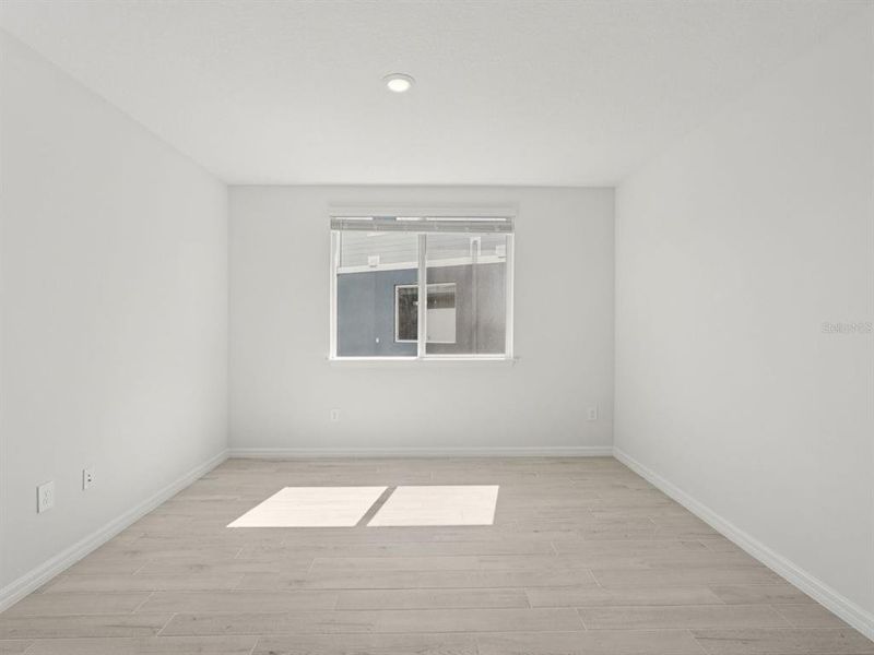 Spacious, unfurnished interior of a new home in Oakfield Trails - Signature Series, Parrish (Image 16). Spacious, unfurnished interior of a new home in Oakfield Trails - Signature Series, Parrish (Image 16).