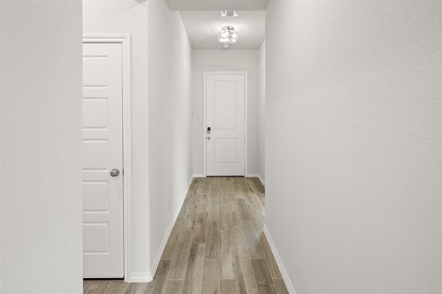 DFW-Summer Crest-Concept 1455-4549 Lyre Leaf Drive- Foyer -Risewell Homes-1 DFW-Summer Crest-Concept 1455-4549 Lyre Leaf Drive- Foyer -Risewell Homes-1