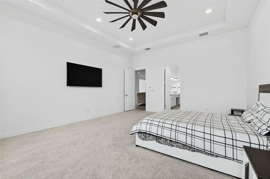 Furnished interior view inside a new home in , Sarasota (Image 27).