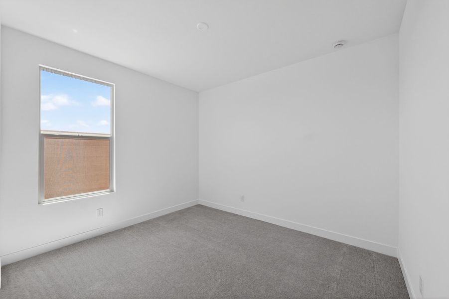 Spacious, unfurnished interior of a new home in Artisan at Asante, Surprise (Image 23).
