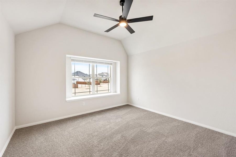 Spacious, unfurnished interior of a new home in Sonoma Verde, McLendon-Chisholm (Image 37).