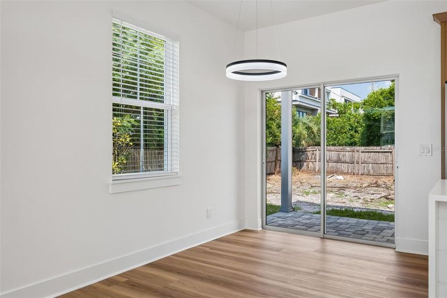 Spacious, unfurnished interior of a new home in , Orlando (Image 14).