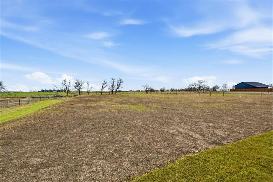 Natural landscape and outdoor views near in Sanger (Image 36). Natural landscape and outdoor views near in Sanger (Image 36).