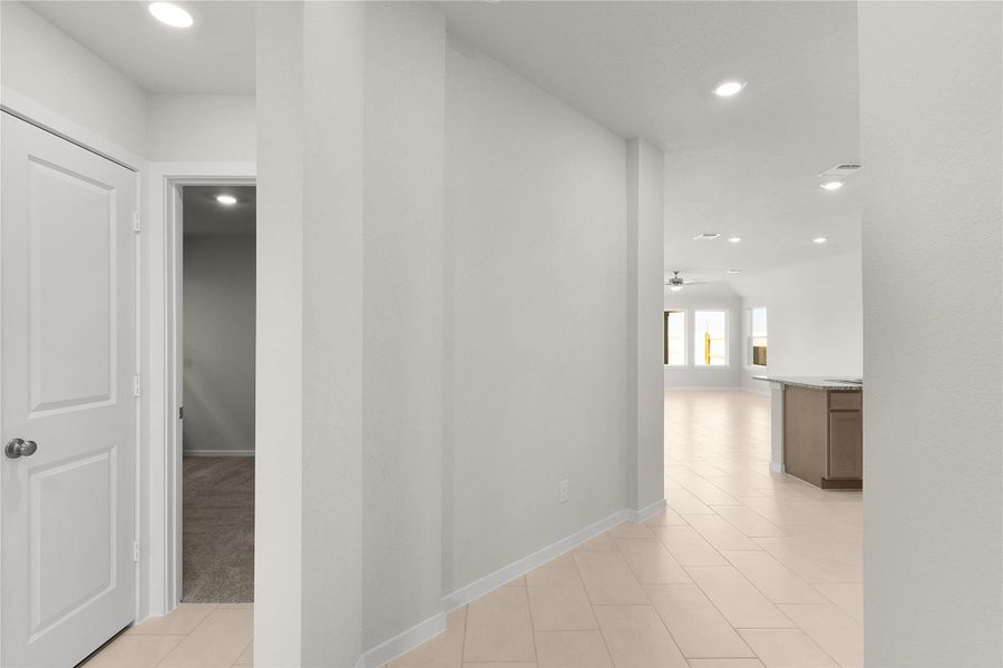 *PHOTO IS REPRESENTATIVE OF FLOORPLAN ONLY* *PHOTO IS REPRESENTATIVE OF FLOORPLAN ONLY*