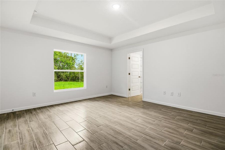 Spacious, unfurnished interior of a new home in , Kissimmee (Image 14).