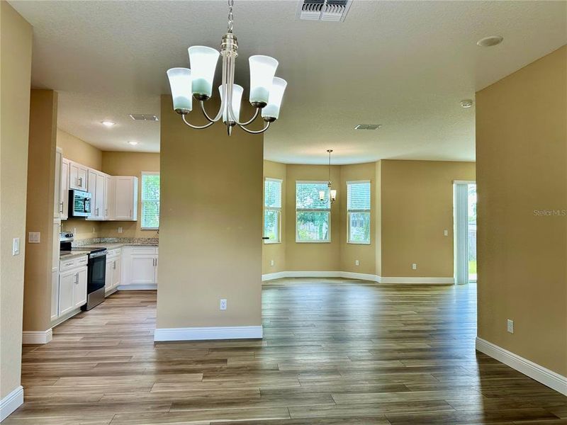 Spacious, unfurnished interior of a new home in , Weeki Wachee (Image 64).