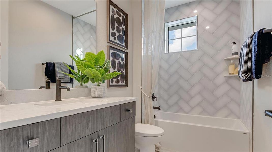 Furnished interior view inside a new home in Cresswind DeLand, Deland (Image 6). Furnished interior view inside a new home in Cresswind DeLand, Deland (Image 6).