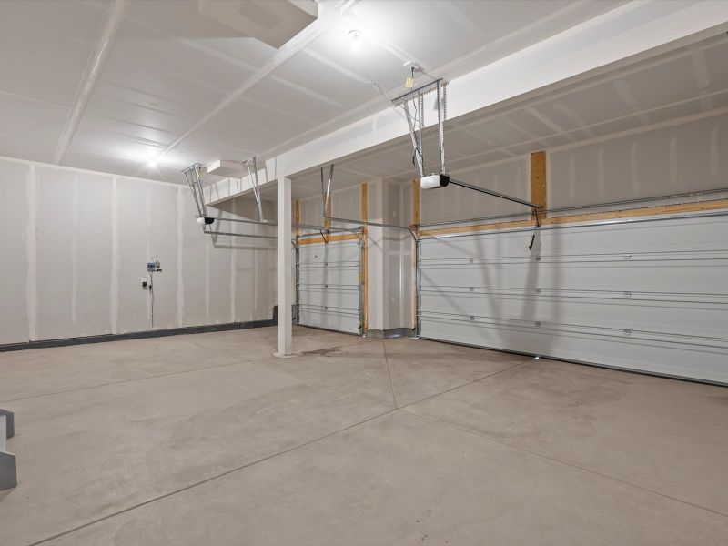 Spacious, unfurnished interior of a new home in Paint Brush Hills, Peyton (Image 15).