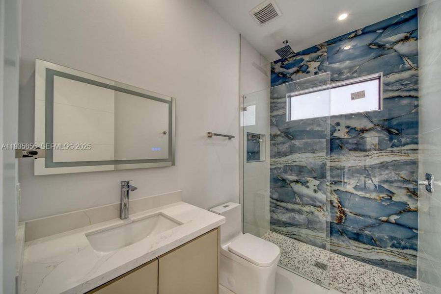 Furnished interior view inside a new home in , Cape Coral (Image 45).