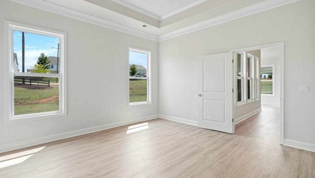 Spacious, unfurnished interior of a new home in Sunset Summits, Spartanburg (Image 25). Spacious, unfurnished interior of a new home in Sunset Summits, Spartanburg (Image 25).
