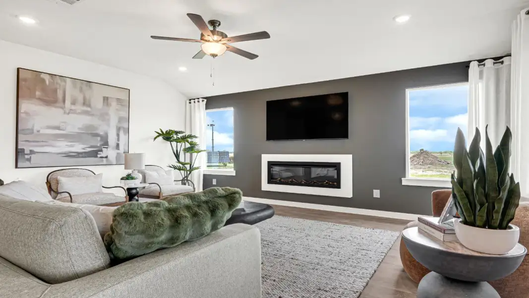 Furnished interior view inside a new home in Blue Heron Estates, Beasley (Image 10).