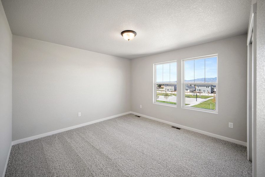 Spacious, unfurnished interior of a new home in Aspen Ranch, Fountain (Image 33).