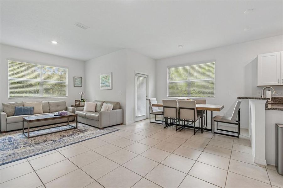 Furnished interior view inside a new home in , Land O' Lakes (Image 18).