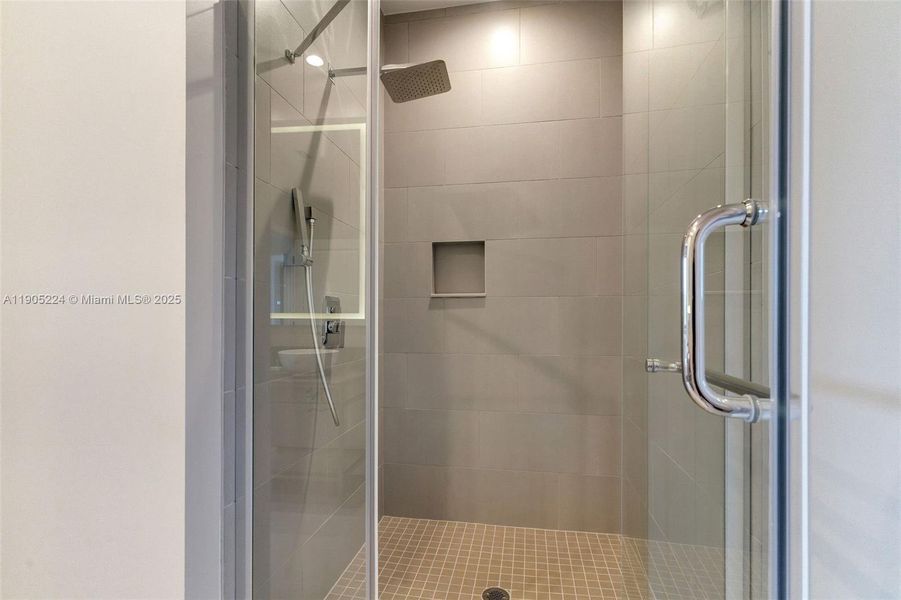 Furnished interior view inside a new home in , Kissimmee (Image 25).