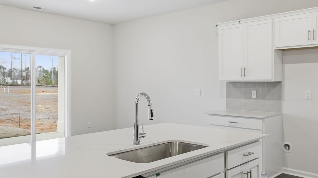 Close-up of interior finishes inside a home in Palmetto Valley, Anderson (Image 9).