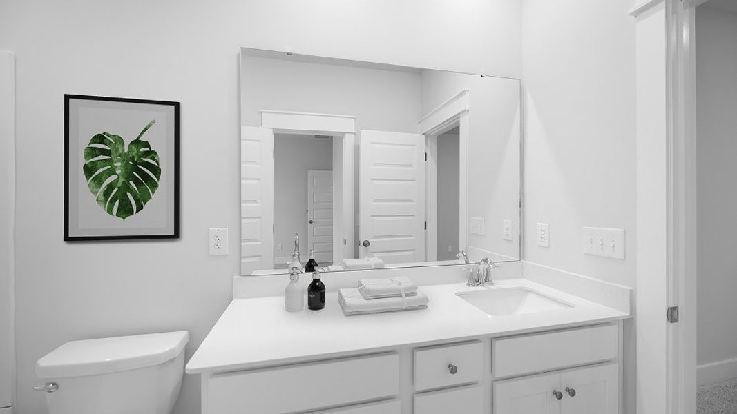 2579 Kingston Bath2 2of2 F2