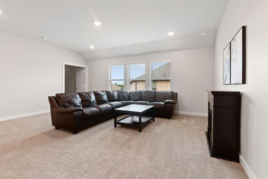 Furnished interior view inside a new home in Elevon, Lavon (Image 29).