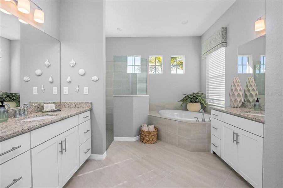 Furnished interior view inside a new home in Calusa Country Club, Lakewood Ranch (Image 25).