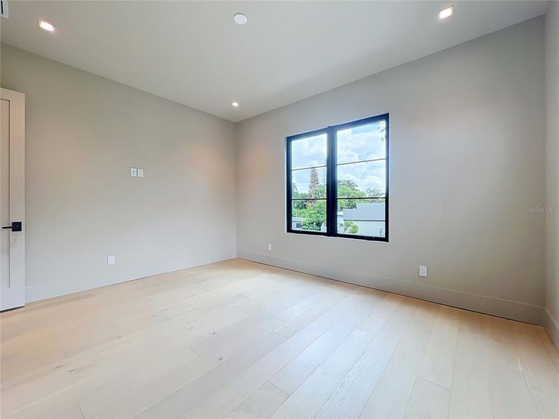 Spacious, unfurnished interior of a new home in , Winter Park (Image 76). Spacious, unfurnished interior of a new home in , Winter Park (Image 76).
