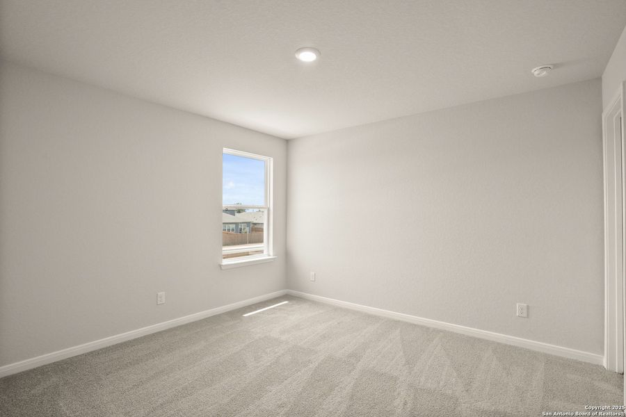 Spacious, unfurnished interior of a new home in Abbott Place, St. Hedwig (Image 20).