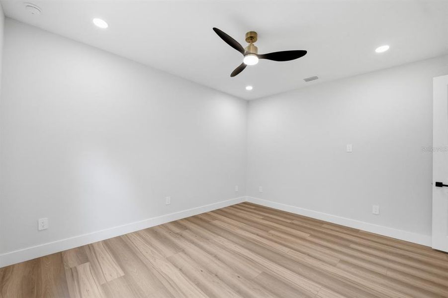 Spacious, unfurnished interior of a new home in , Brooksville (Image 19).