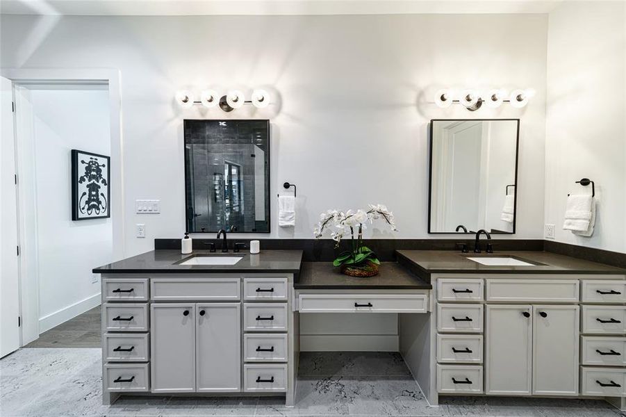 Furnished interior view inside a new home in , Dallas (Image 27). Furnished interior view inside a new home in , Dallas (Image 27).