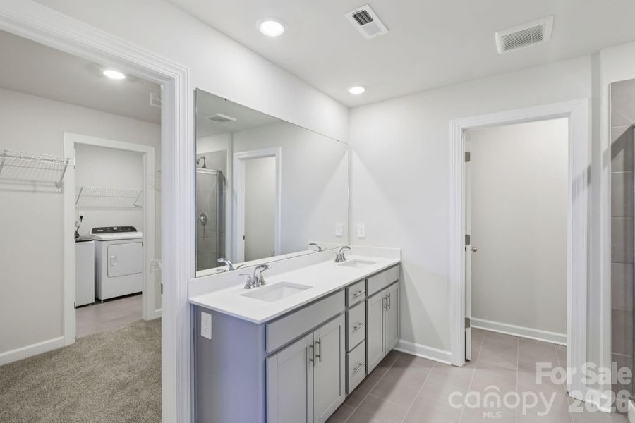 Photo is not of the actual home, but is an inspirational photo of builder’s model home and may depict options, furnishings, and/or decorator features that are not included Photo is not of the actual home, but is an inspirational photo of builder’s model home and may depict options, furnishings, and/or decorator features that are not included