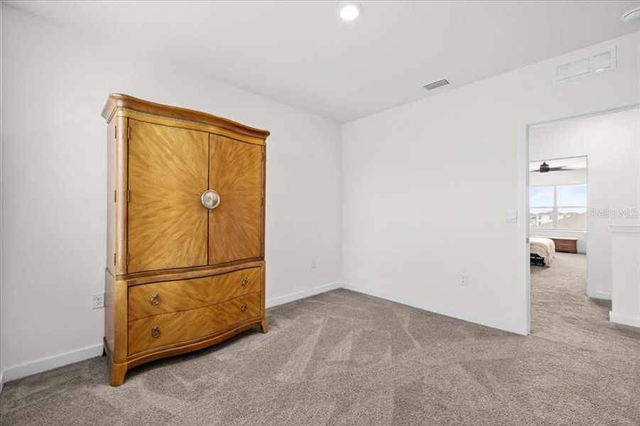 Spacious, unfurnished interior of a new home in Epperson, Wesley Chapel (Image 23).