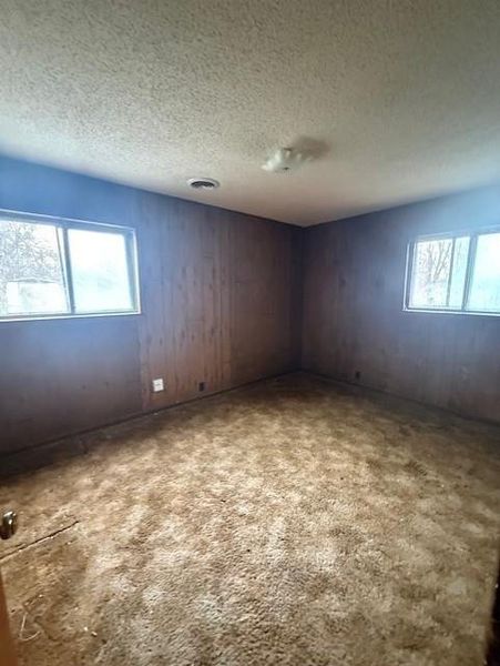 Image 9 of a home in .