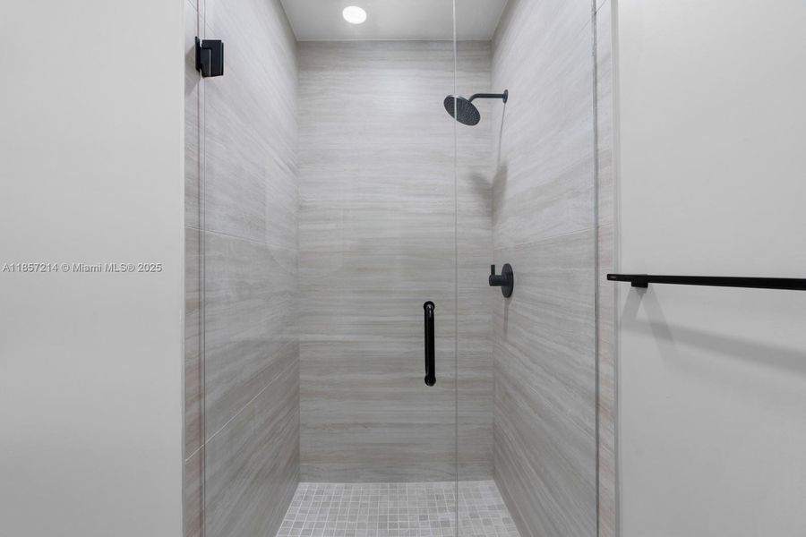 Image 22 of a home in .