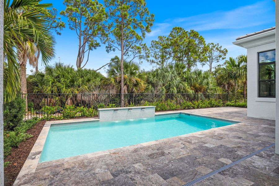 Image 42 of a home in Artistry Palm Beach.