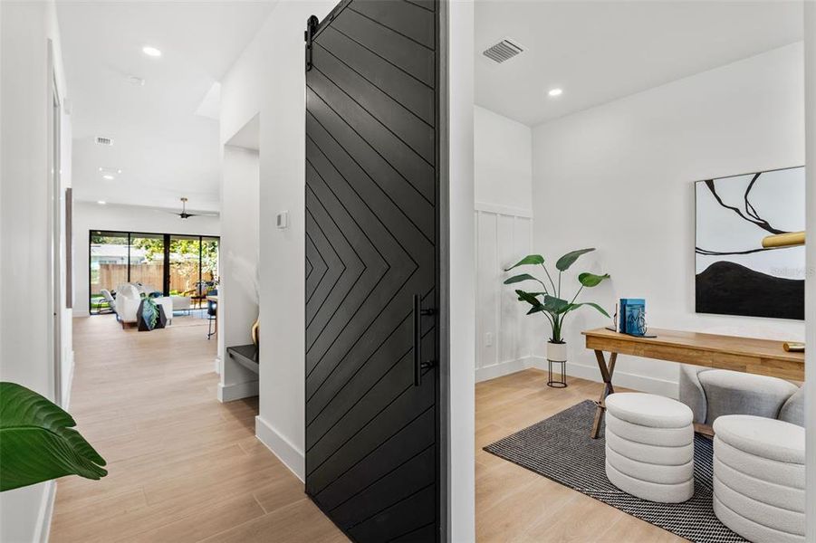 Furnished interior view inside a new home in College Park, Orlando (Image 41).