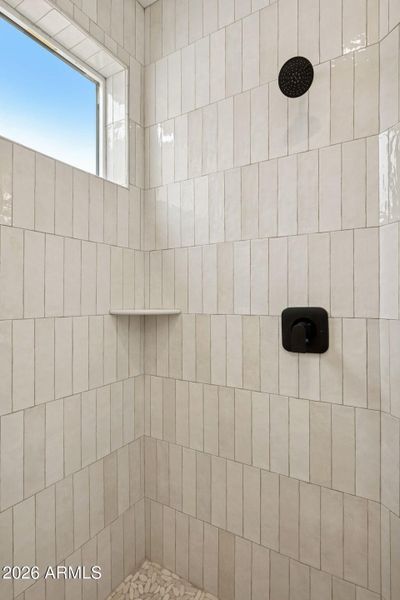 26-web-or-mls-20136-w-hazelwood-st