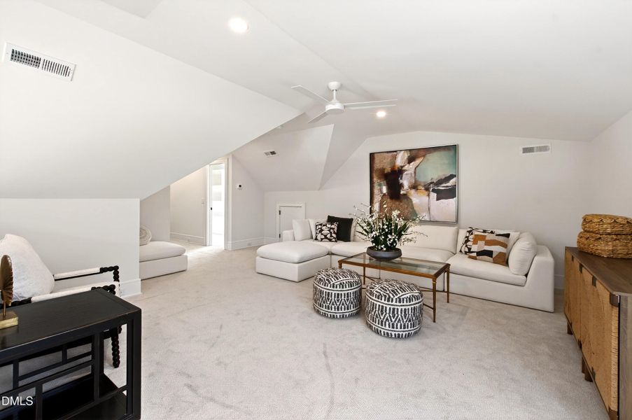 Carson (74) Carson (74)