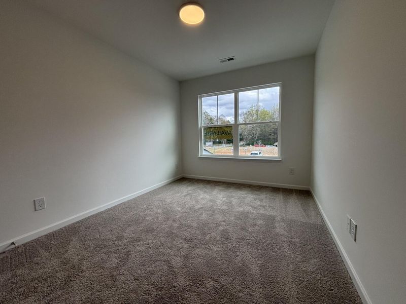 Spacious, unfurnished interior of a new home in CraigStone, Woodruff (Image 9).