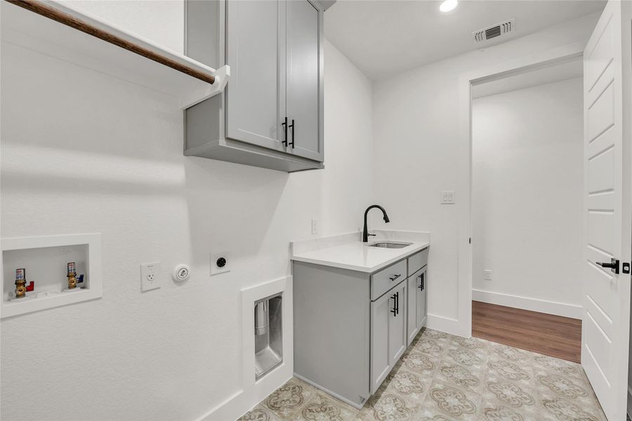 *Please note: These interior photos are not of the actual home but are from a previously completed home with a similar floor plan. Finishes, features, and layout may vary.