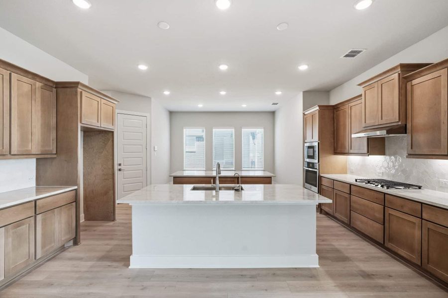 Furnished interior view inside a new home in Esperanza, Boerne (Image 11).