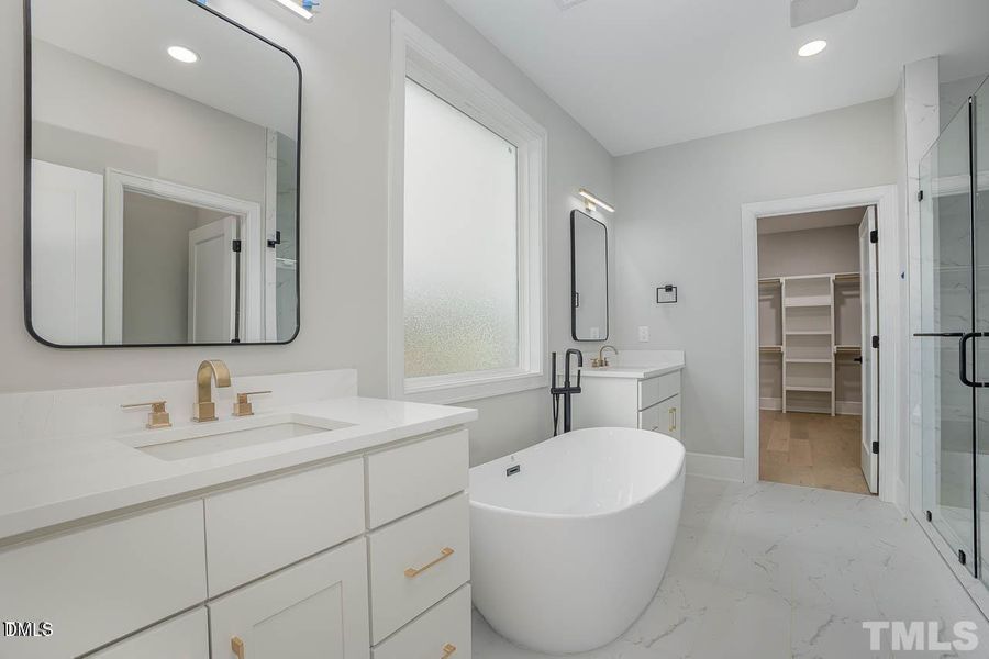 20241222163855366117000000-o