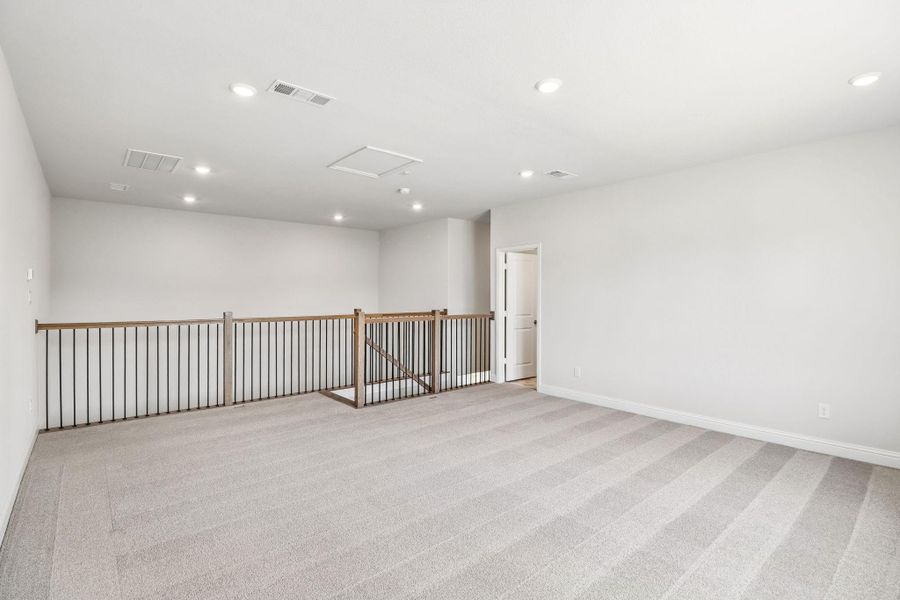Spacious, unfurnished interior of a new home in Woodhavyn 60', Magnolia (Image 20).