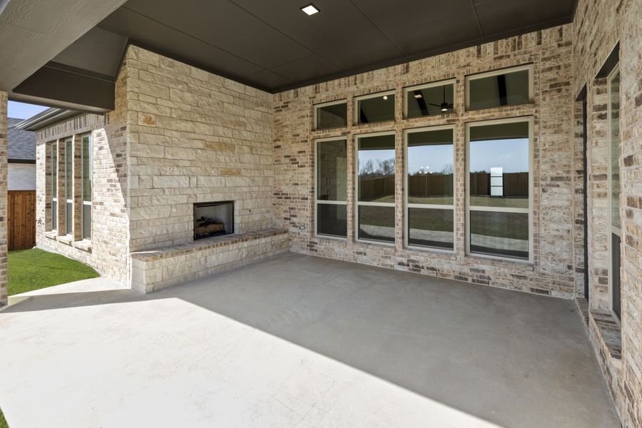 Representative exterior details of a home built from the Somerset by Windsor Homes in Winding Creek, Rockwall (Image 3).